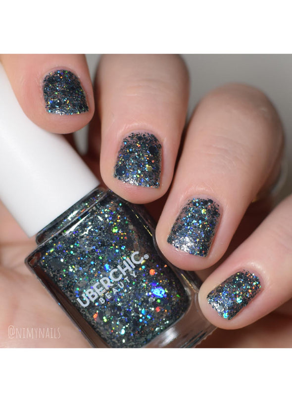 Deck The Halls In Holo - Holographic Polish